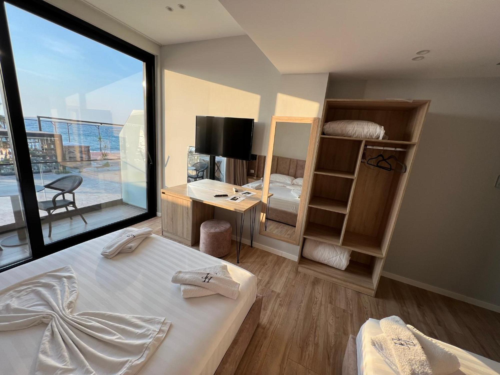 Villa Tramonto Vlore Radhime Luaran gambar